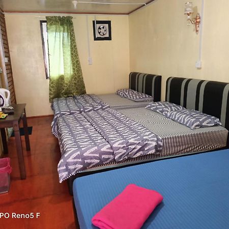 Strawberry Rest House Mesilou Kampong Kundassan Екстериор снимка