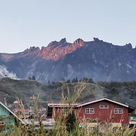 Strawberry Rest House Mesilou Kampong Kundassan Екстериор снимка
