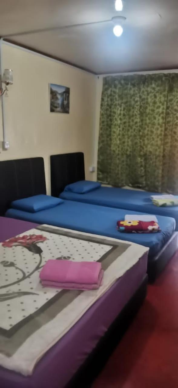 Strawberry Rest House Mesilou Kampong Kundassan Екстериор снимка