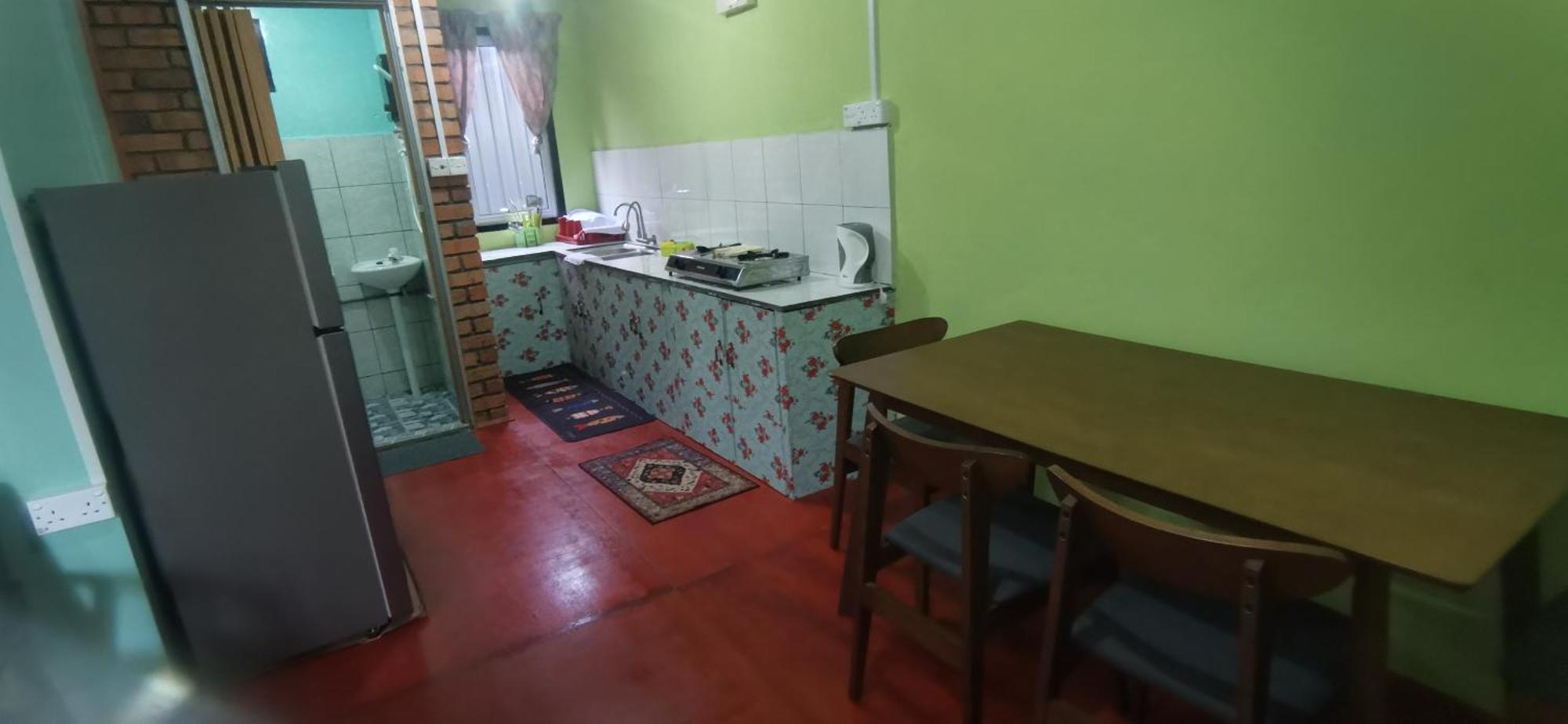 Strawberry Rest House Mesilou Kampong Kundassan Стая снимка